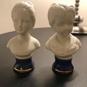 Porcelain Norleans Matte figurine busts